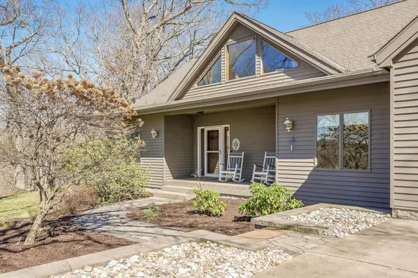 9633 Pawnee AVE, Stillwater, MN 55082