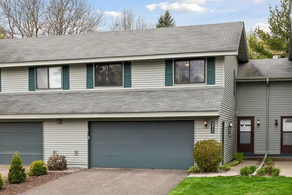 4211 Shirlee LN N, Shoreview, MN 55126