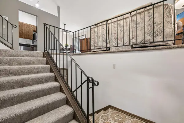 4211 Shirlee LN N, Shoreview, MN 55126