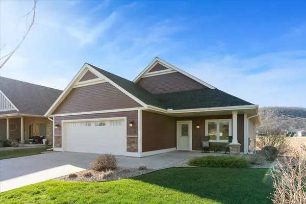 573 Cedar DR, Lake City, MN 55041