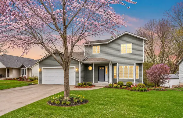 8906 Sequoia RD, Woodbury, MN 55125