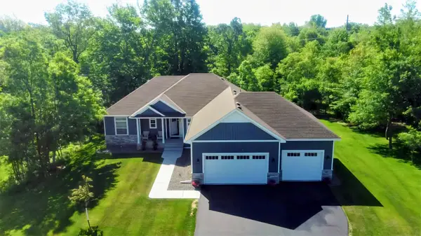 4745 381st TRL, North Branch, MN 55056