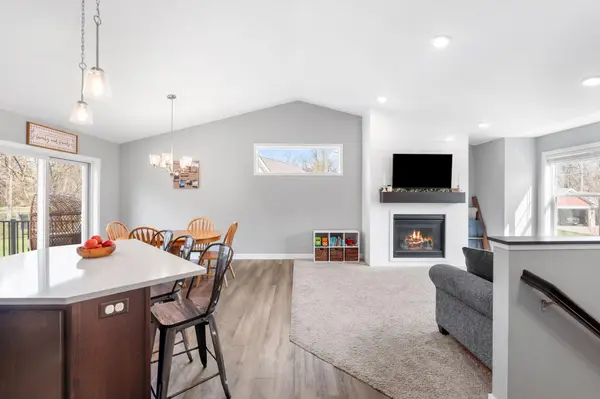 1851 102nd AVE NW, Coon Rapids, MN 55433