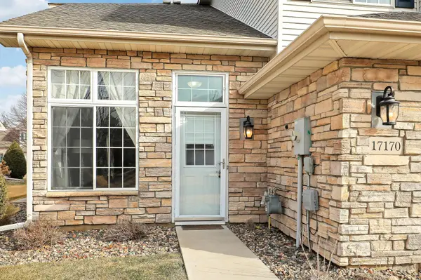 17170 Eastwood AVE #150, Lakeville, MN 55024