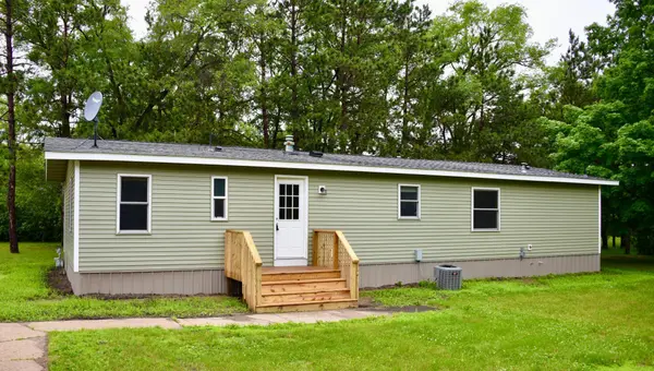 1824 189th ST E, Clearwater, MN 55320