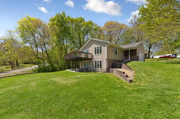 17893 Alexander AVE, Faribault, MN 55021