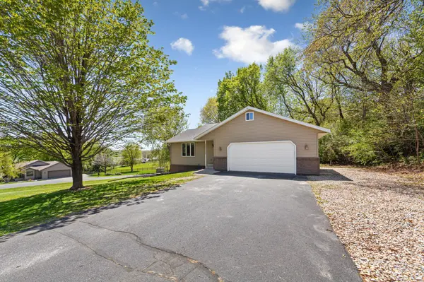 17893 Alexander AVE, Faribault, MN 55021