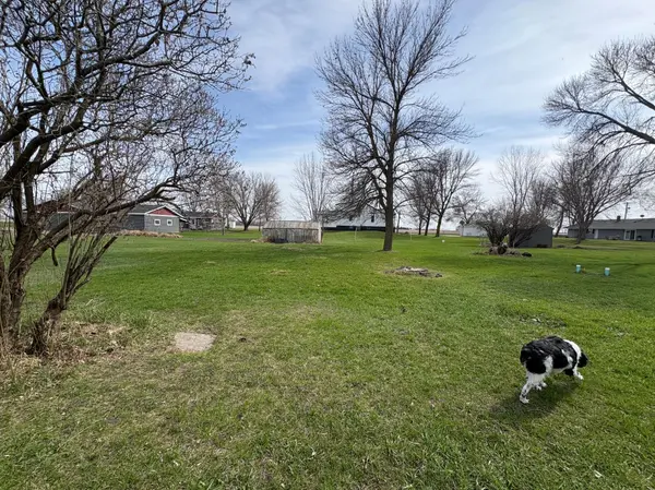 121 SW O'Connell ST, Clontarf, MN 56226