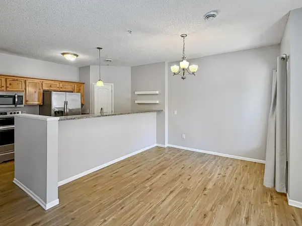 194 Shetland LN, Lino Lakes, MN 55014