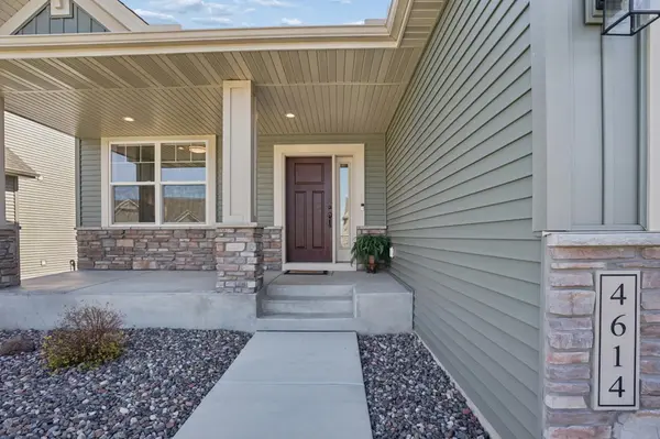 4614 Landmark DR NE, Saint Michael, MN 55376