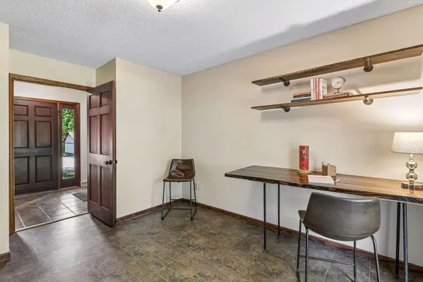 8648 Park AVE, Saint Bonifacius, MN 55375