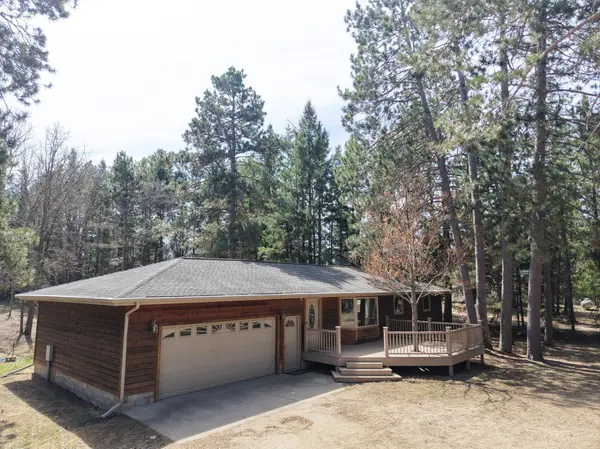 15169 Stocking Lake RD, Menahga, MN 56464