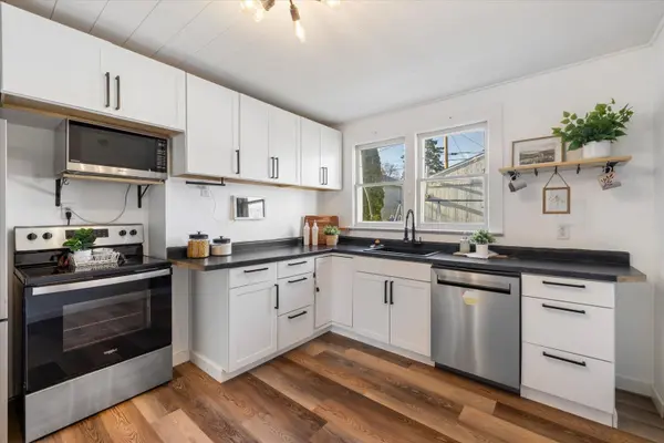 604 3rd ST NW, Chisholm, MN 55719