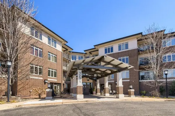 3251 Louisiana AVE S #223, Saint Louis Park, MN 55426
