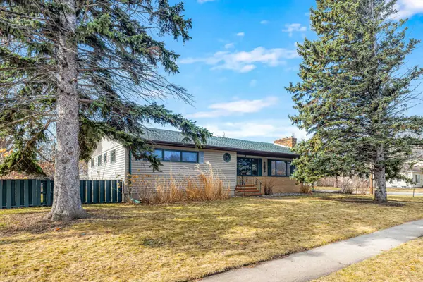 1401 5th AVE S, Moorhead, MN 56560