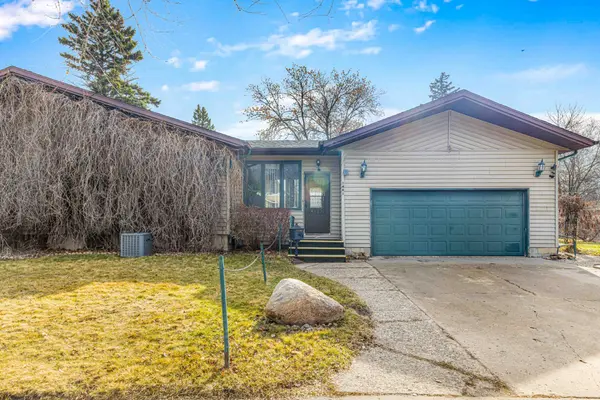 1401 5th AVE S, Moorhead, MN 56560