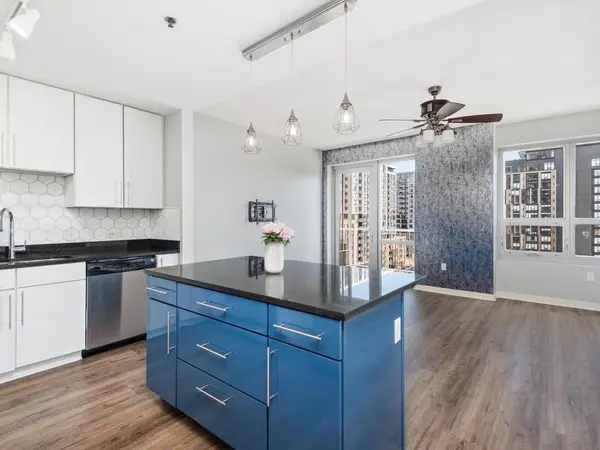 929 Portland AVE #804, Minneapolis, MN 55404