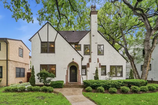 2189 Saint Clair AVE, Saint Paul, MN 55105