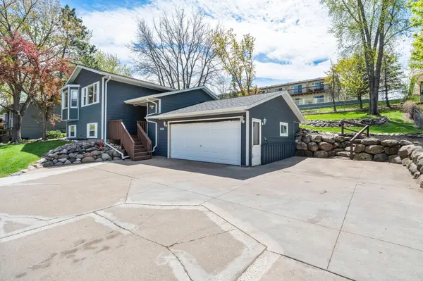 224 Mississippi DR, Monticello, MN 55362