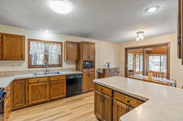 6083 Knollwood CT, Baxter, MN 56425