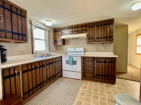 33798 Shady Oak DR, Clinton, MN 56225