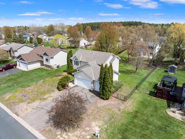 7606 Behm LN, Lino Lakes, MN 55014