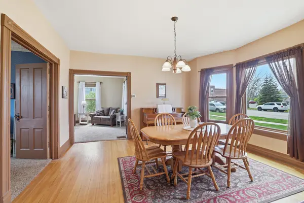 111 S Willow ST, Belle Plaine, MN 56011