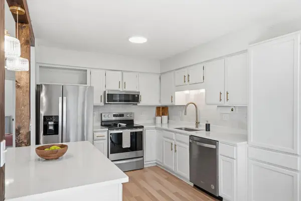 6125 Creek View TRL, Minnetonka, MN 55345