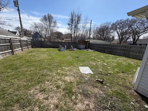 1644 8th AVE S, Fargo, ND 58103