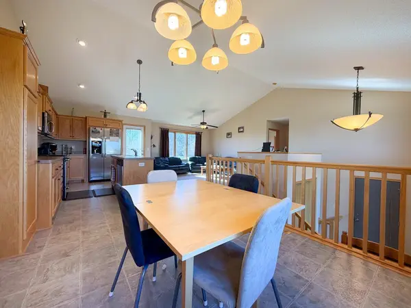21480 Evergreen ST NW, Oak Grove, MN 55011