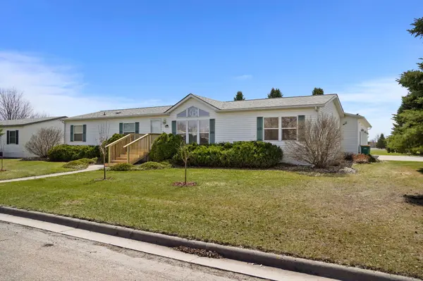 4 4th AVE SE, Gwinner, ND 58040