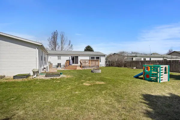 4 4th AVE SE, Gwinner, ND 58040