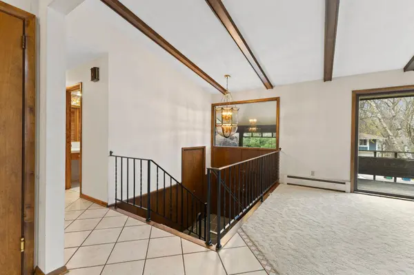 135 Hampshire AVE N, Golden Valley, MN 55427