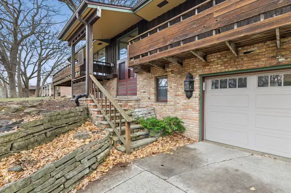 135 Hampshire AVE N, Golden Valley, MN 55427