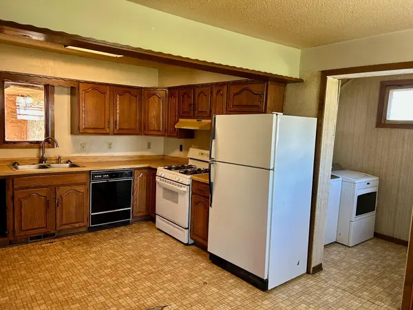 2090 Quentin AVE S, Lakeland, MN 55043