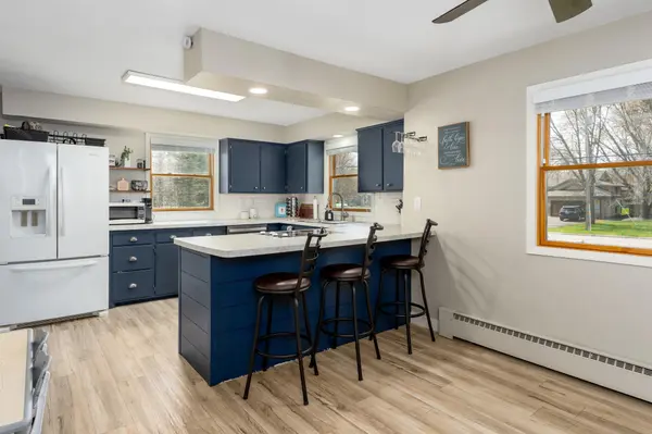 1004 N 4th AVE N, Sauk Rapids, MN 56379