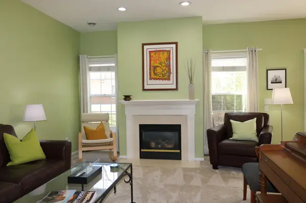224 Heritage LN, Circle Pines, MN 55014
