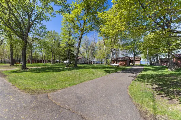 21485 324th PL, Isle, MN 56342