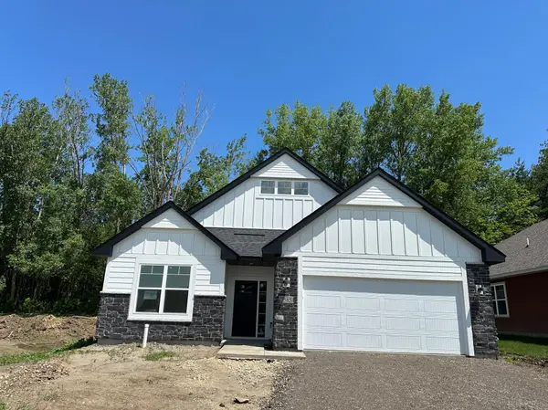 7585 201st ST W, Lakeville, MN 55044