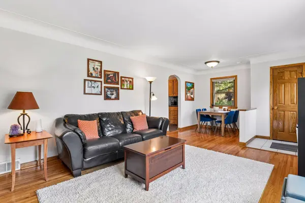 3001 Groveland School RD, Minnetonka, MN 55391
