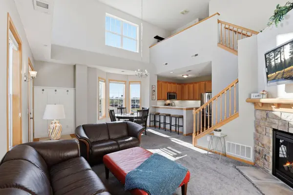 1249 Chateau AVE #405, Maplewood, MN 55109
