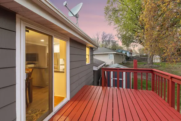 8317 Beard RD, Bloomington, MN 55431