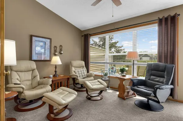 145 Sandpiper CIR, Hastings, MN 55033