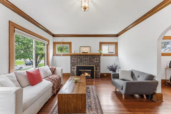 3032 E Minnehaha Pkwy, Minneapolis, MN 55406