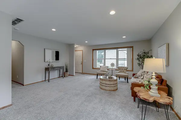 1691 Livingston AVE #C, West Saint Paul, MN 55118