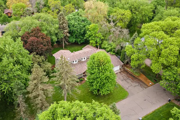 13412 Tudor RD, Hopkins, MN 55305