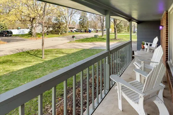 1308 Woods CIR, Buffalo, MN 55313