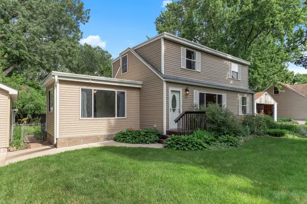 5386 Clifton DR, Mounds View, MN 55112