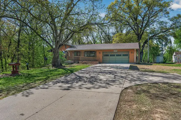 1220 81st ST W, Lino Lakes, MN 55025