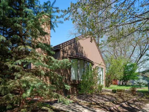 215 Elton Hills DR NW #35, Rochester, MN 55901